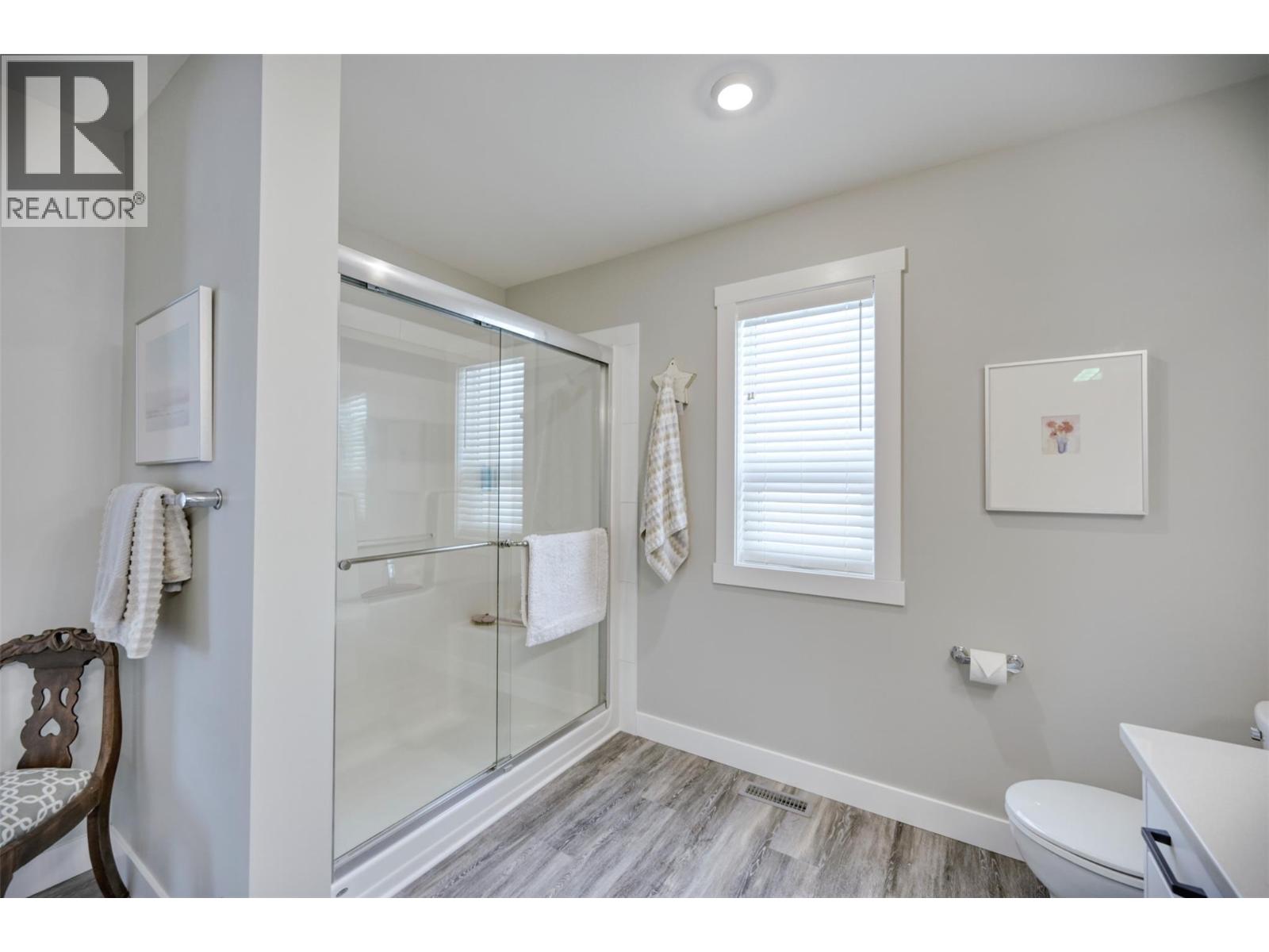 Picture for 7012 WREN  Drive https://www.cirrealty.ca/reb/bc/8/10366298_13.jpg