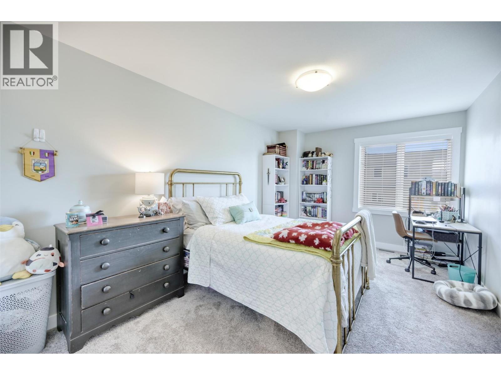 Picture for 7012 WREN  Drive https://www.cirrealty.ca/reb/bc/8/10366298_14.jpg