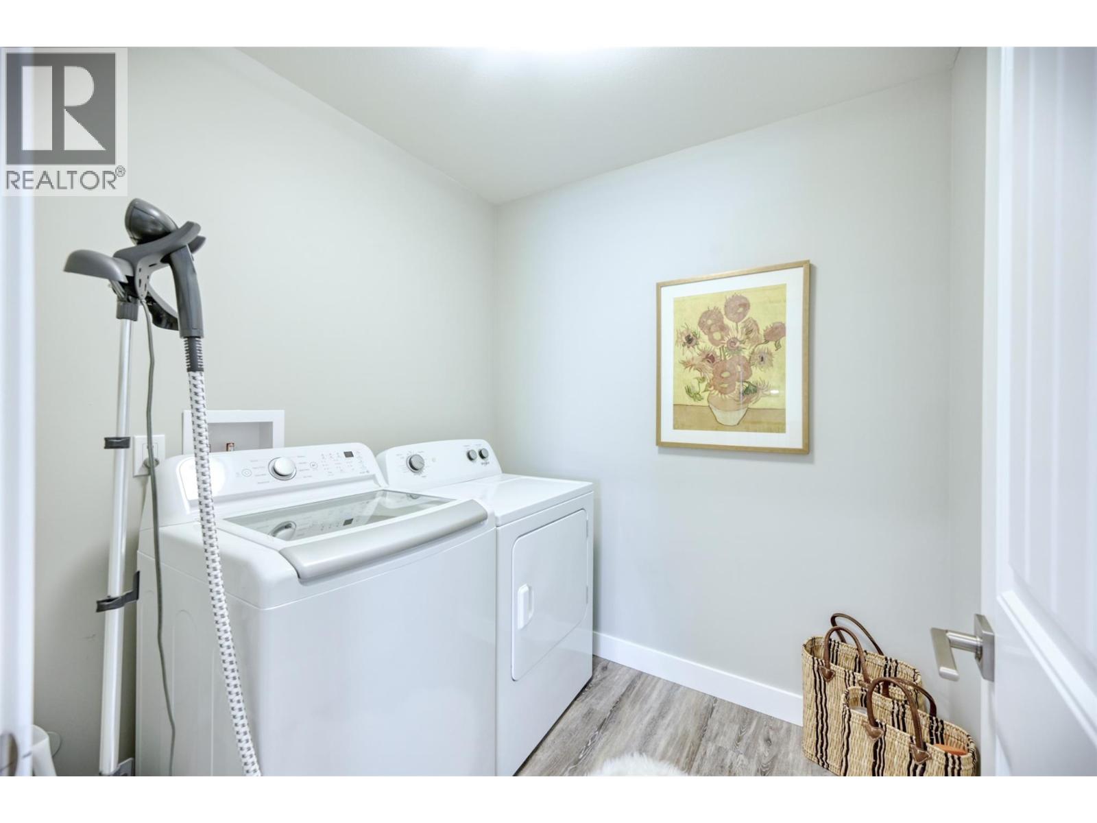 Picture for 7012 WREN  Drive https://www.cirrealty.ca/reb/bc/8/10366298_17.jpg