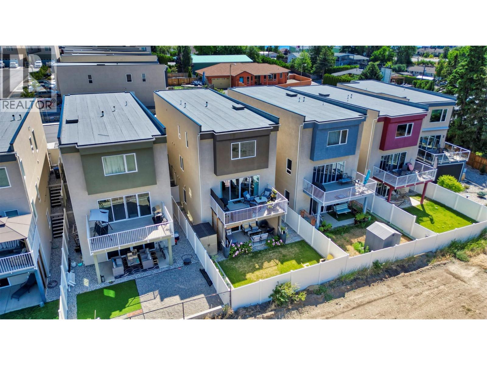 Picture for 7012 WREN  Drive https://www.cirrealty.ca/reb/bc/8/10366298_24.jpg