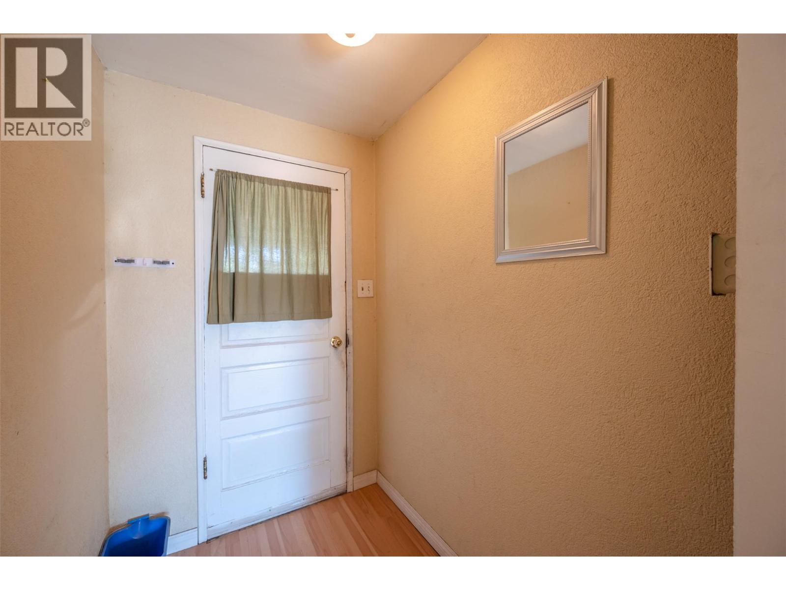Picture for 363 Nanaimo  AvenueW https://www.cirrealty.ca/reb/bc/8/10366318_22.jpg