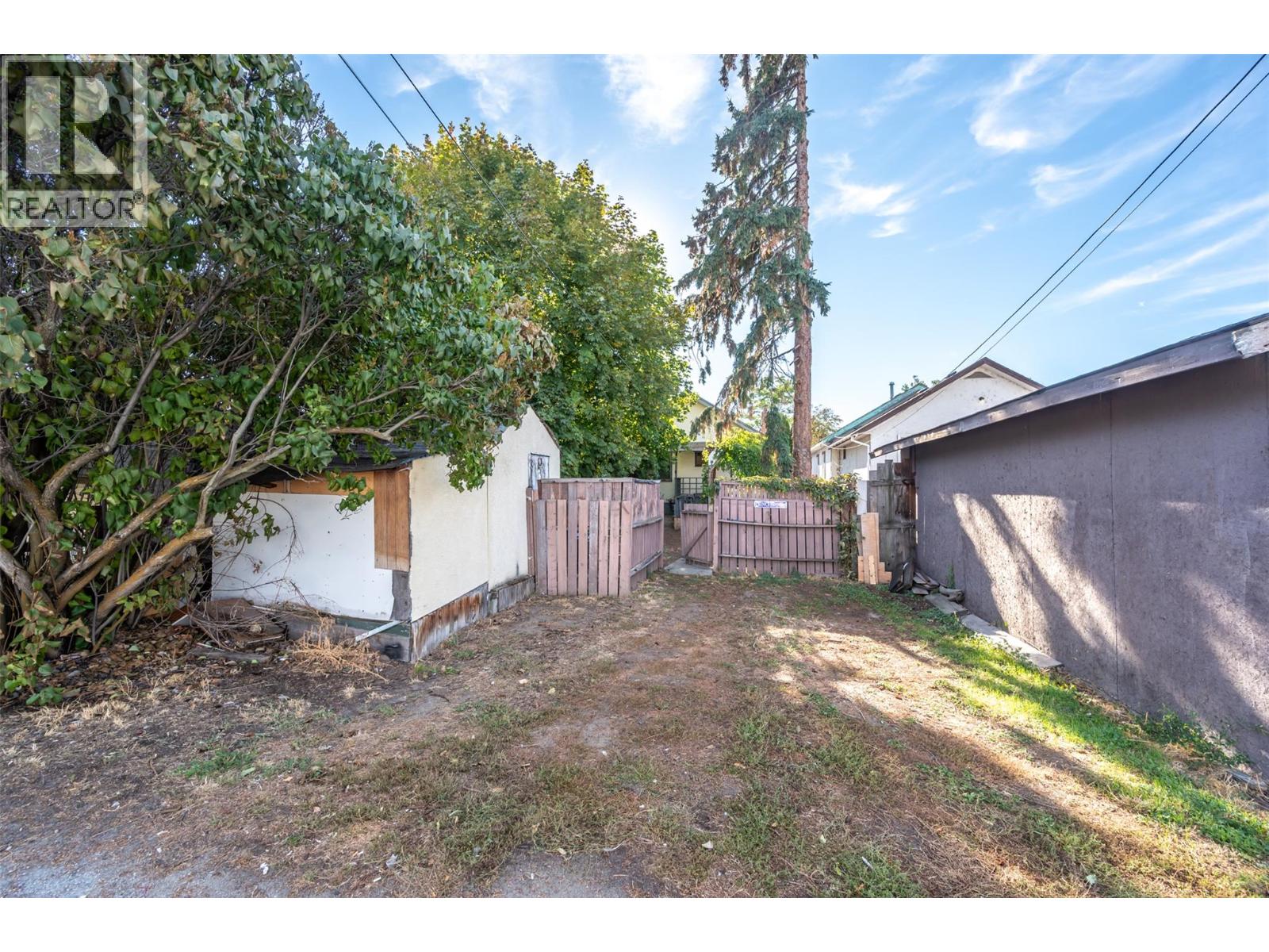 Picture for 363 Nanaimo  AvenueW https://www.cirrealty.ca/reb/bc/8/10366318_29.jpg