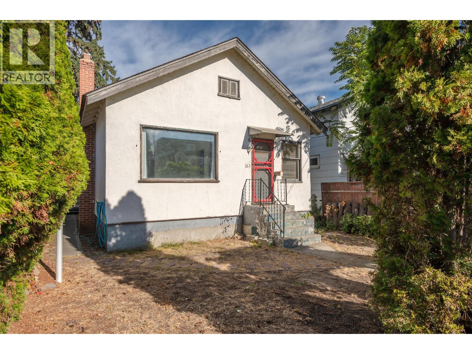 Picture for 363 Nanaimo  AvenueW https://www.cirrealty.ca/reb/bc/8/10366318_30.jpg