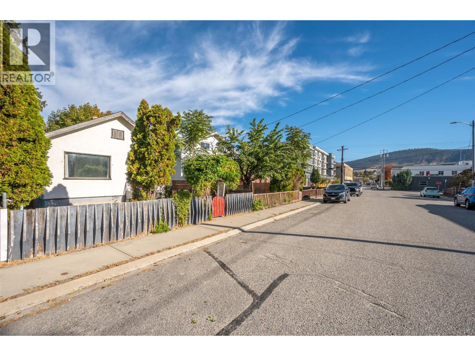 Picture for 363 Nanaimo  AvenueW https://www.cirrealty.ca/reb/bc/8/10366318_34.jpg