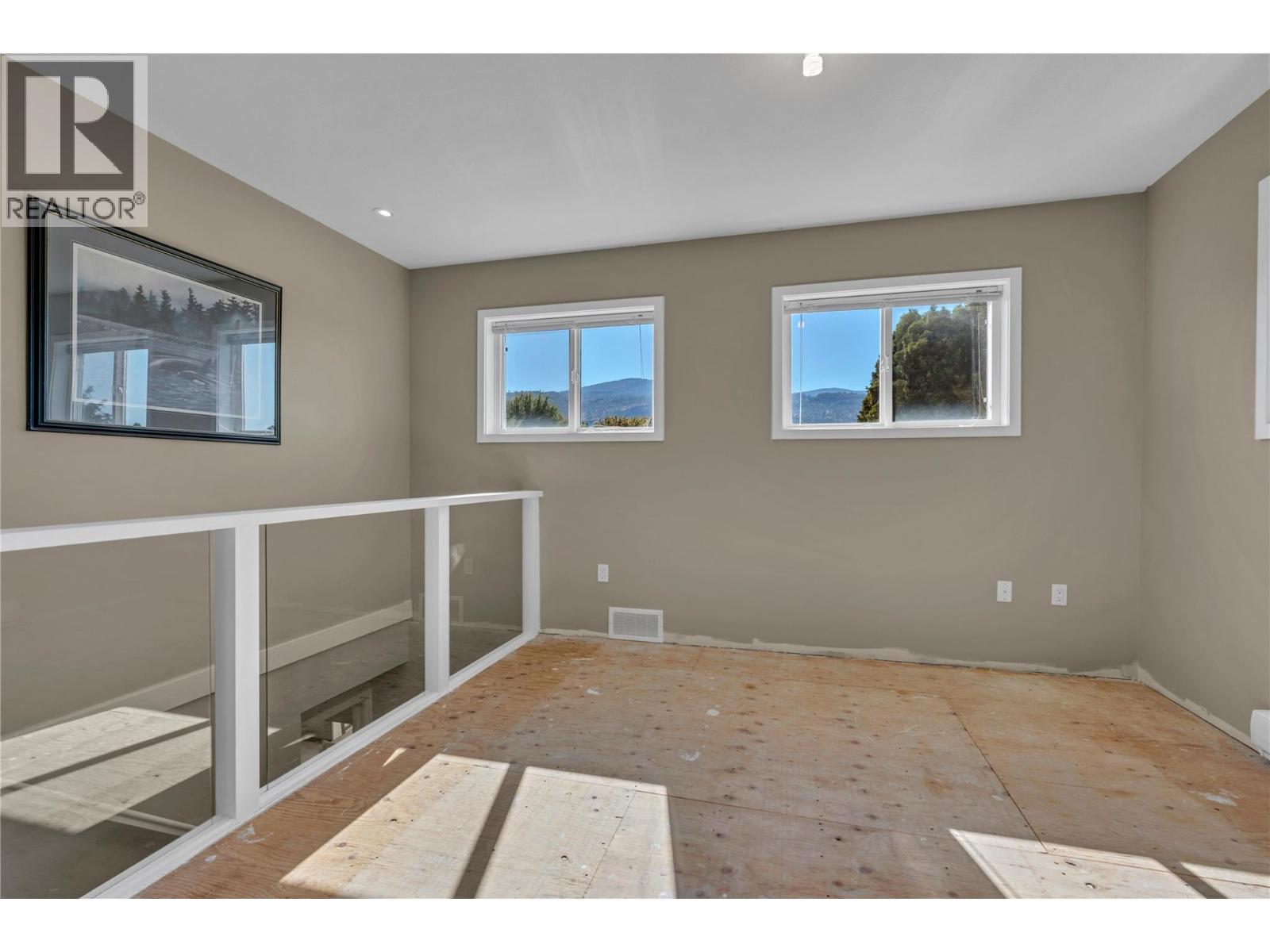 Picture for 2509 Cornwall  Drive https://www.cirrealty.ca/reb/bc/8/10366408_16.jpg