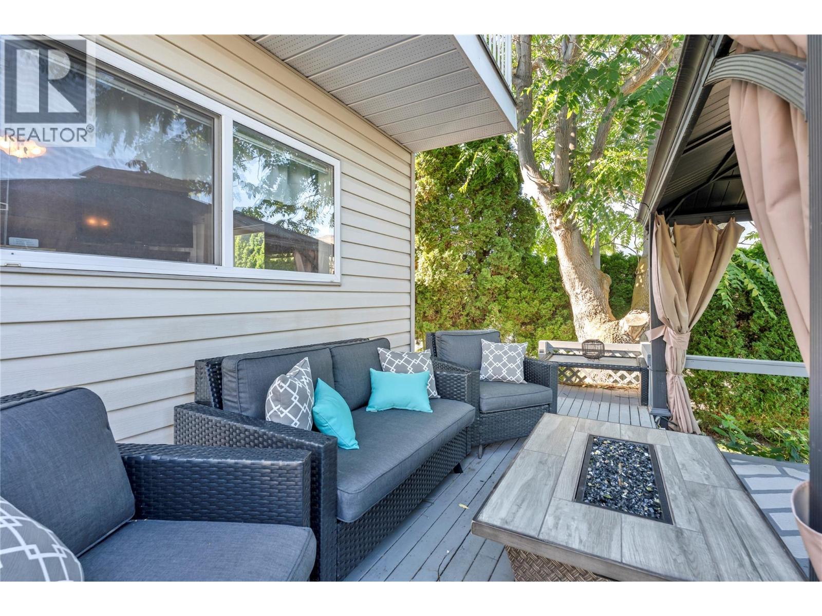 Picture for 2509 Cornwall  Drive https://www.cirrealty.ca/reb/bc/8/10366408_18.jpg