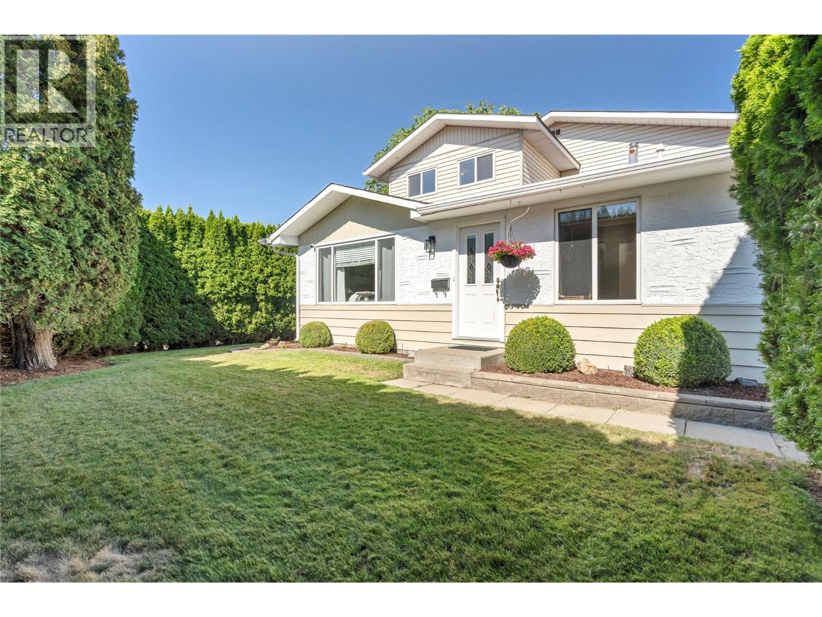 Picture for 2509 Cornwall  Drive https://www.cirrealty.ca/reb/bc/8/10366408_28.jpg