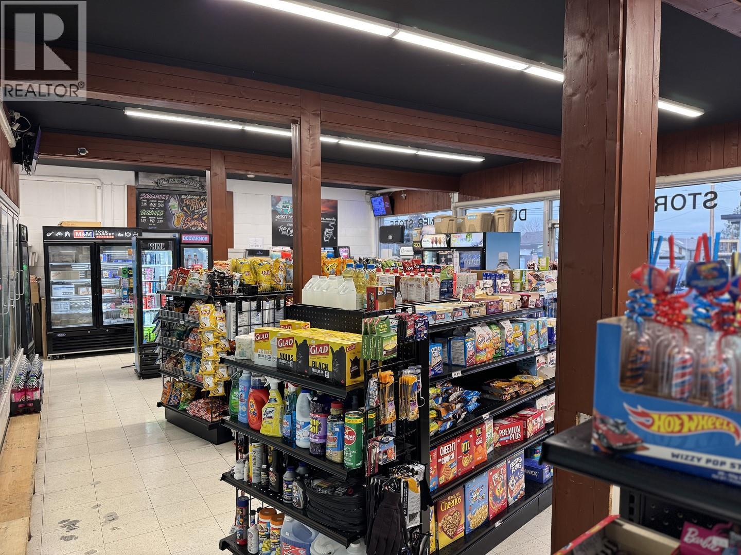 Picture for 1500 DUNCAN  Avenue https://www.cirrealty.ca/reb/bc/8/10366428_15.jpg