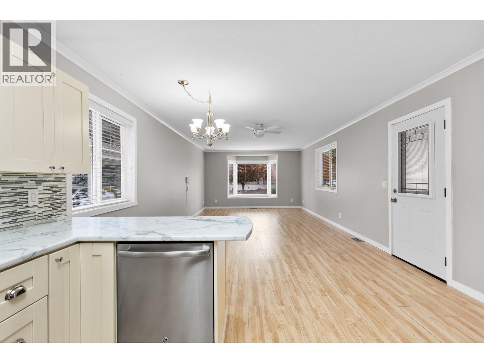 Picture for Unit #134, 1255 Raymer  Avenue https://www.cirrealty.ca/reb/bc/8/10366478_8.jpg