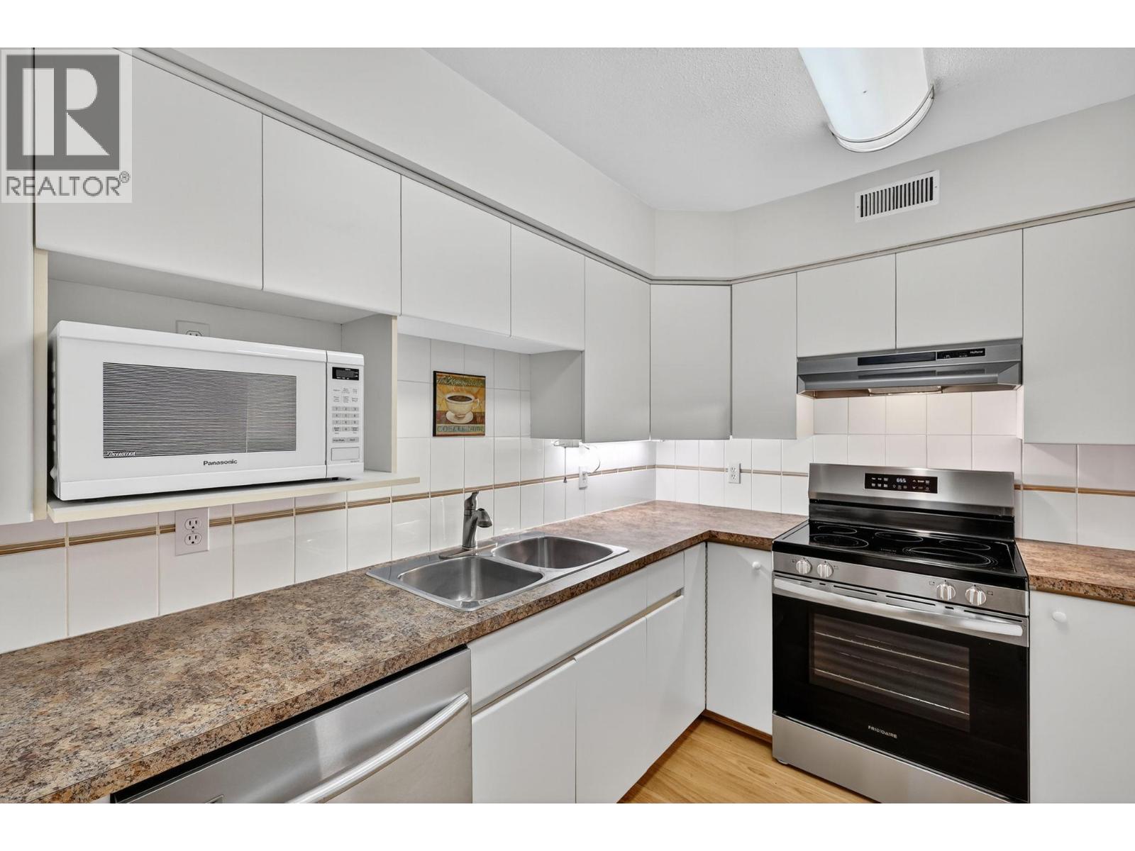 Picture for Unit #102, 2350 Stillingfleet  Road https://www.cirrealty.ca/reb/bc/8/10366498_14.jpg