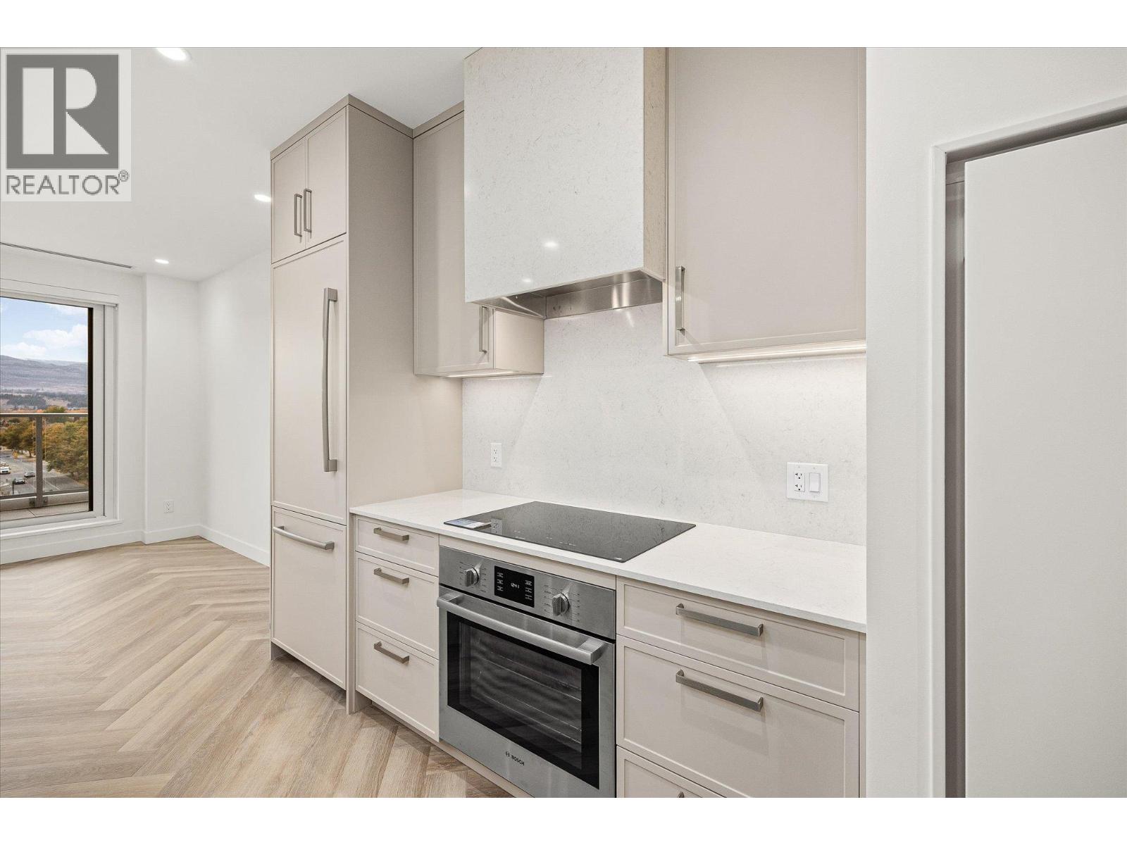 Picture for Unit #601, 3340 Lakeshore  Road