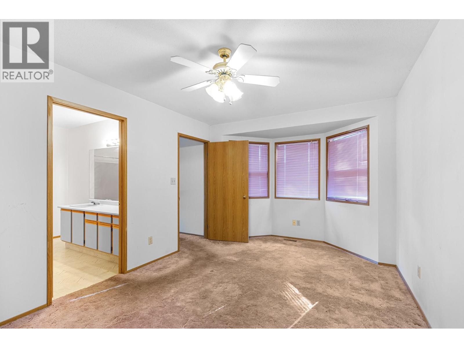 Picture for 320 Moubray  Road https://www.cirrealty.ca/reb/bc/8/10366608_39.jpg