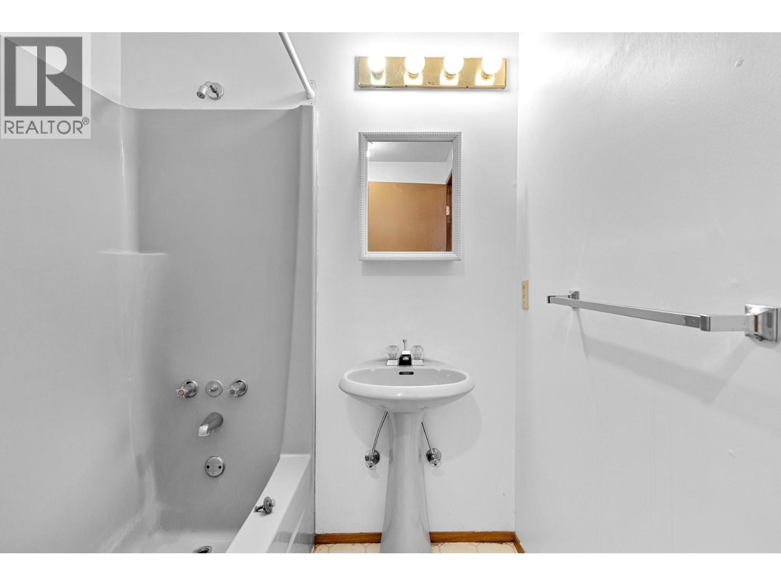 Picture for 320 Moubray  Road