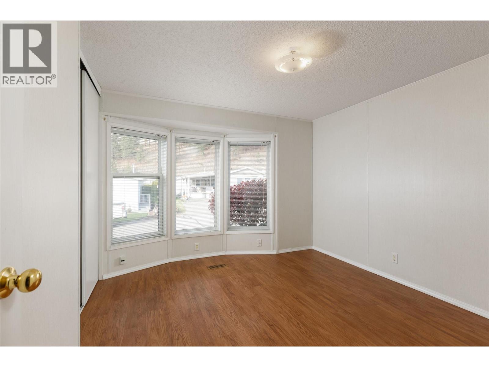 Picture for Unit #171, 1850 Shannon Lake  Road https://www.cirrealty.ca/reb/bc/8/10366628_19.jpg