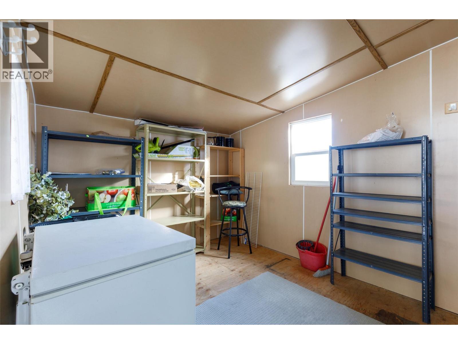 Picture for Unit #171, 1850 Shannon Lake  Road https://www.cirrealty.ca/reb/bc/8/10366628_20.jpg