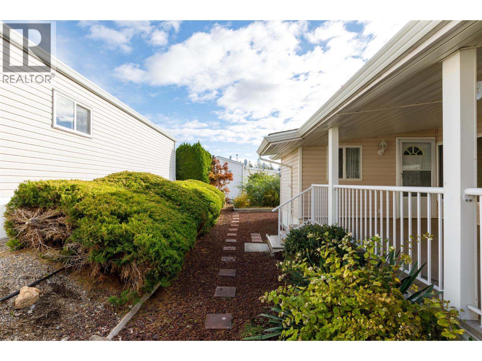 Picture for Unit #171, 1850 Shannon Lake  Road https://www.cirrealty.ca/reb/bc/8/10366628_22.jpg