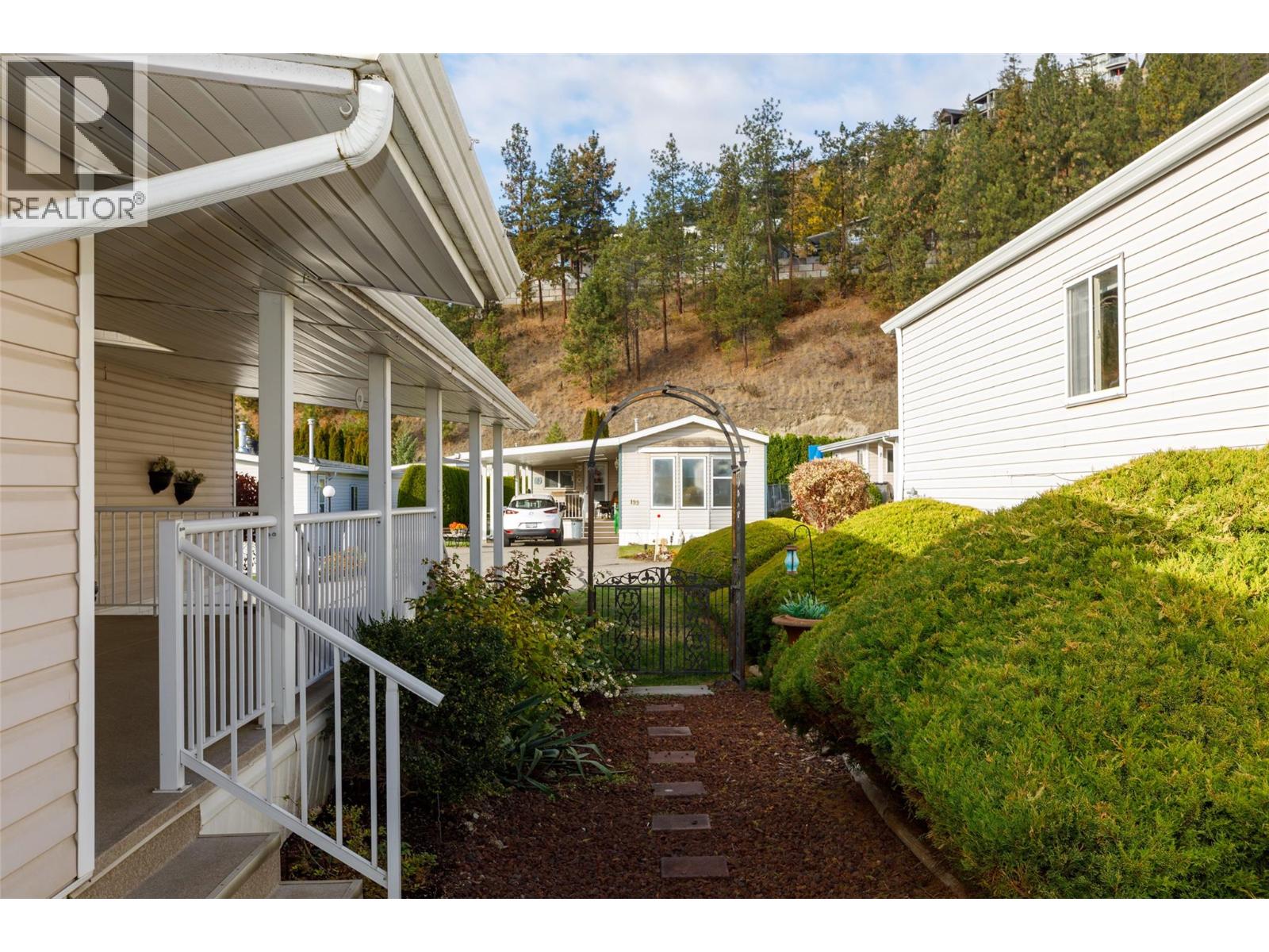 Picture for Unit #171, 1850 Shannon Lake  Road https://www.cirrealty.ca/reb/bc/8/10366628_26.jpg