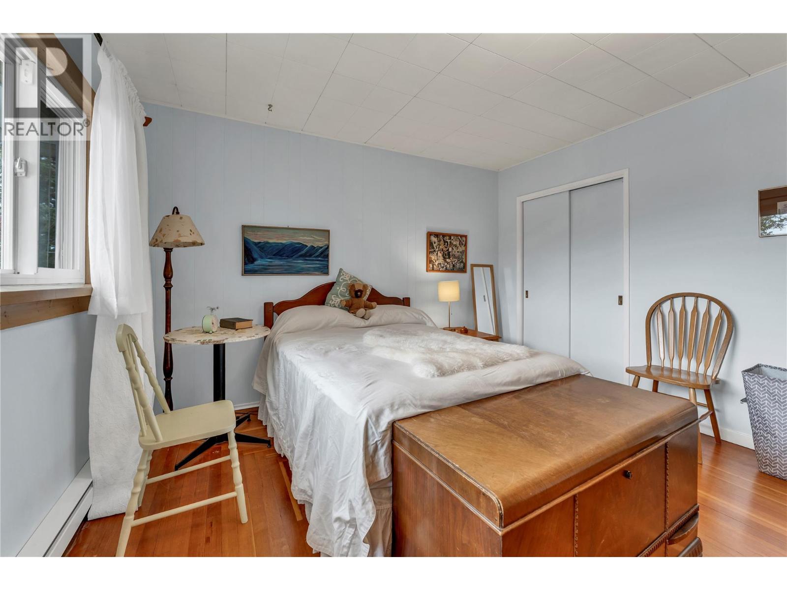 Picture for 956 Kilwinning  Street https://www.cirrealty.ca/reb/bc/8/10366698_18.jpg