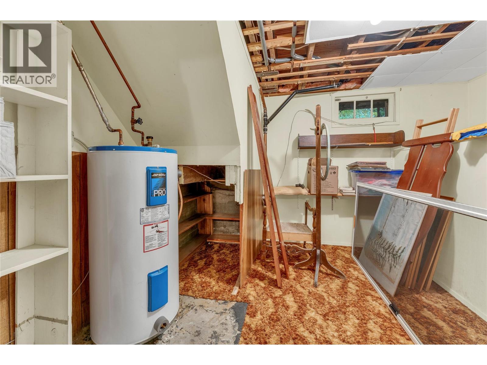 Picture for 956 Kilwinning  Street https://www.cirrealty.ca/reb/bc/8/10366698_23.jpg