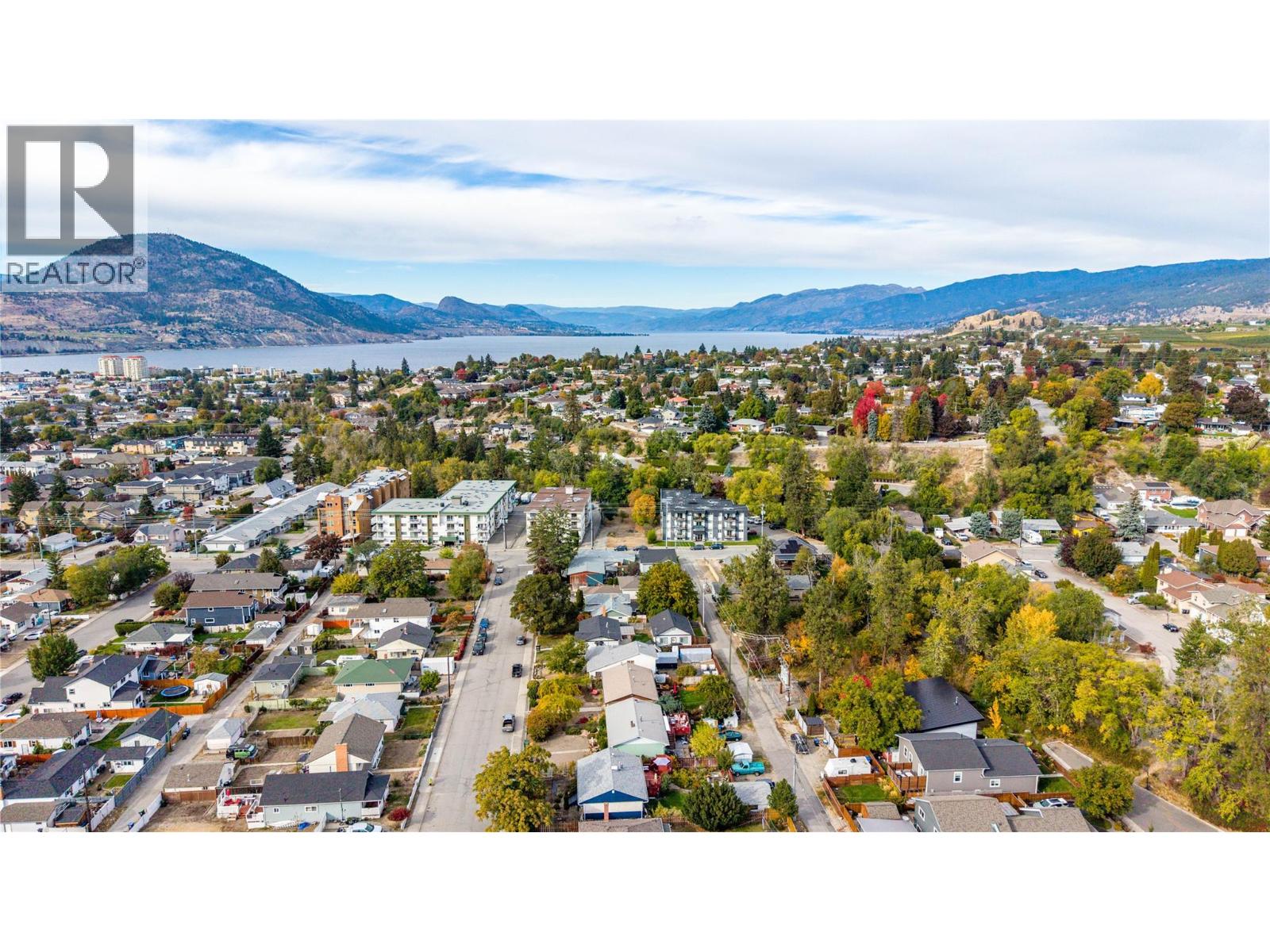 Picture for 956 Kilwinning  Street https://www.cirrealty.ca/reb/bc/8/10366698_43.jpg