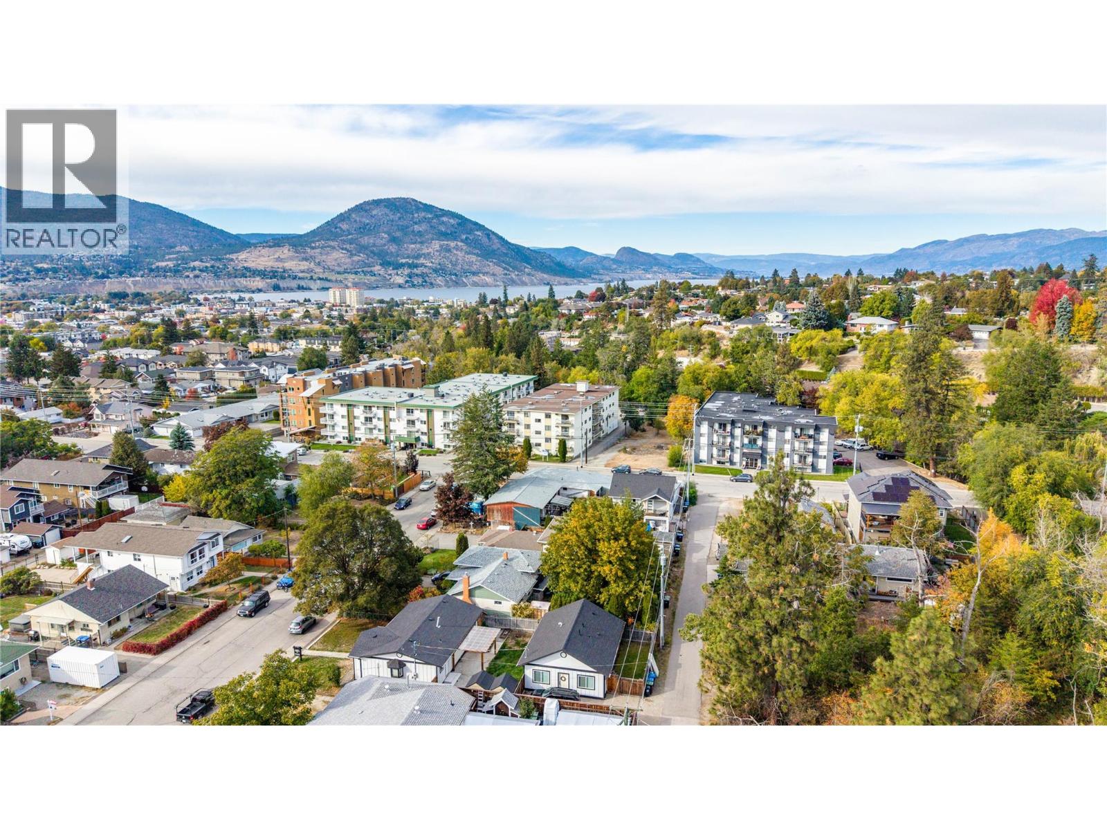 Picture for 956 Kilwinning  Street https://www.cirrealty.ca/reb/bc/8/10366698_44.jpg
