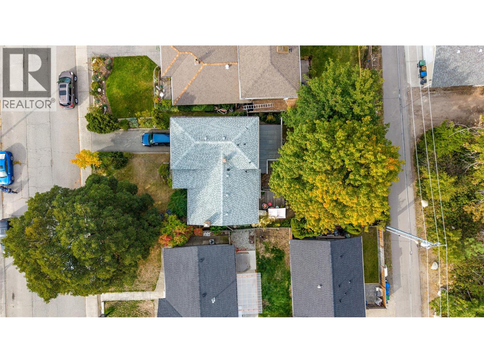 Picture for 956 Kilwinning  Street https://www.cirrealty.ca/reb/bc/8/10366698_45.jpg