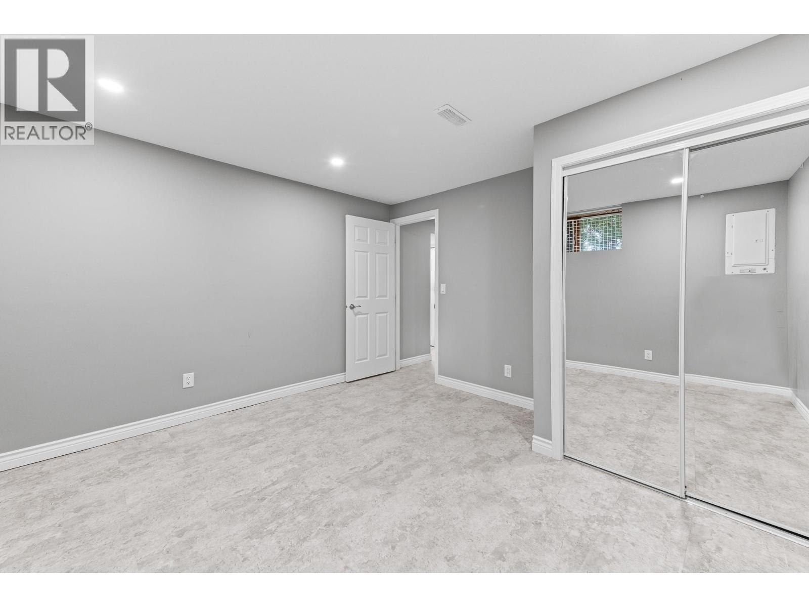 Picture for 1660 Sonora  Drive https://www.cirrealty.ca/reb/bc/8/10366718_27.jpg