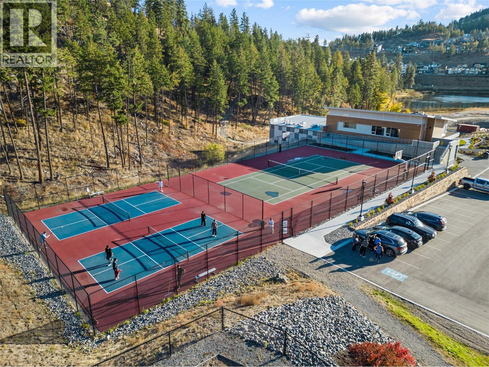 Picture for Unit #104, 3475 Granite  Close https://www.cirrealty.ca/reb/bc/8/10366728_14.jpg