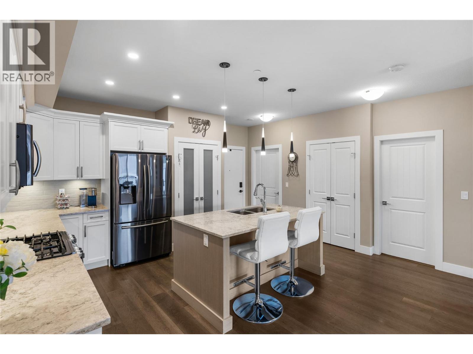 Picture for Unit #104, 3475 Granite  Close https://www.cirrealty.ca/reb/bc/8/10366728_22.jpg