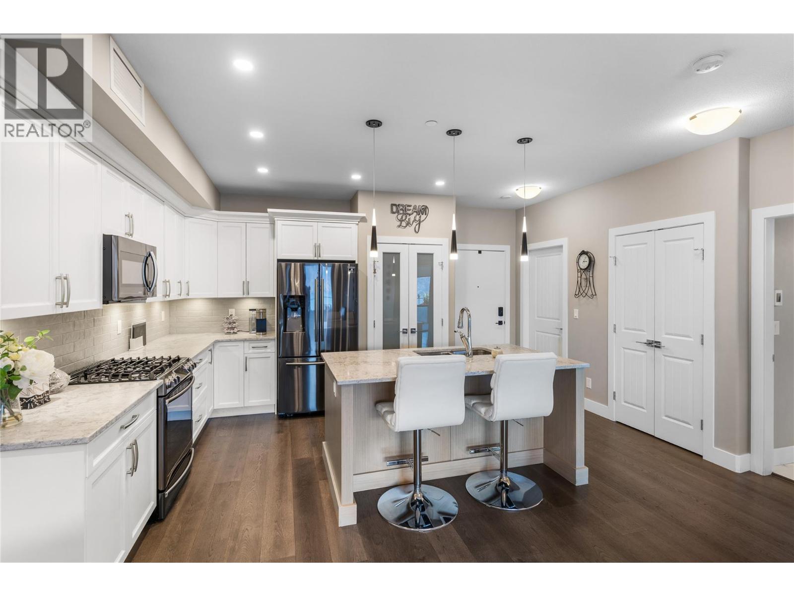 Picture for Unit #104, 3475 Granite  Close https://www.cirrealty.ca/reb/bc/8/10366728_38.jpg