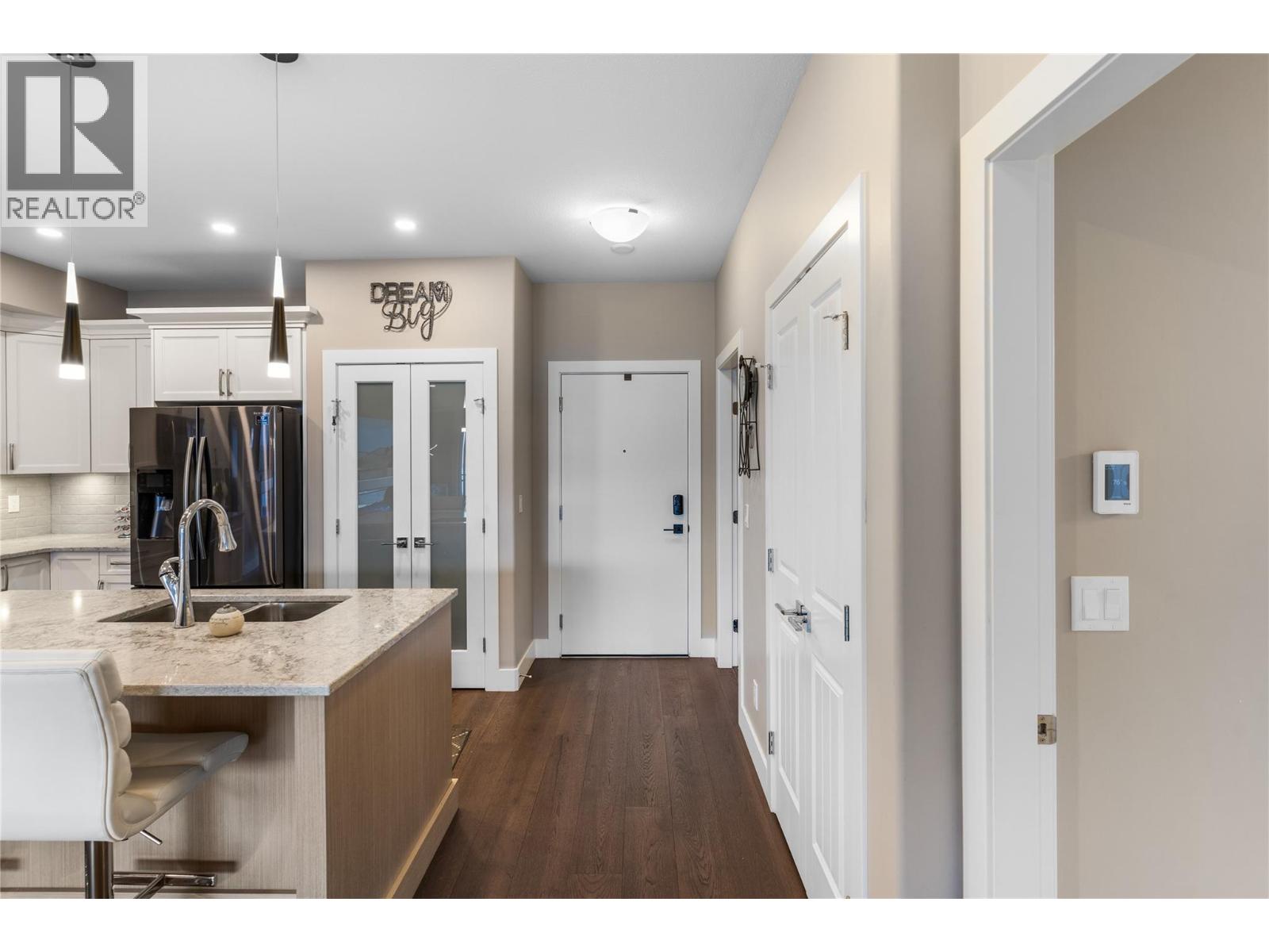 Picture for Unit #104, 3475 Granite  Close https://www.cirrealty.ca/reb/bc/8/10366728_40.jpg