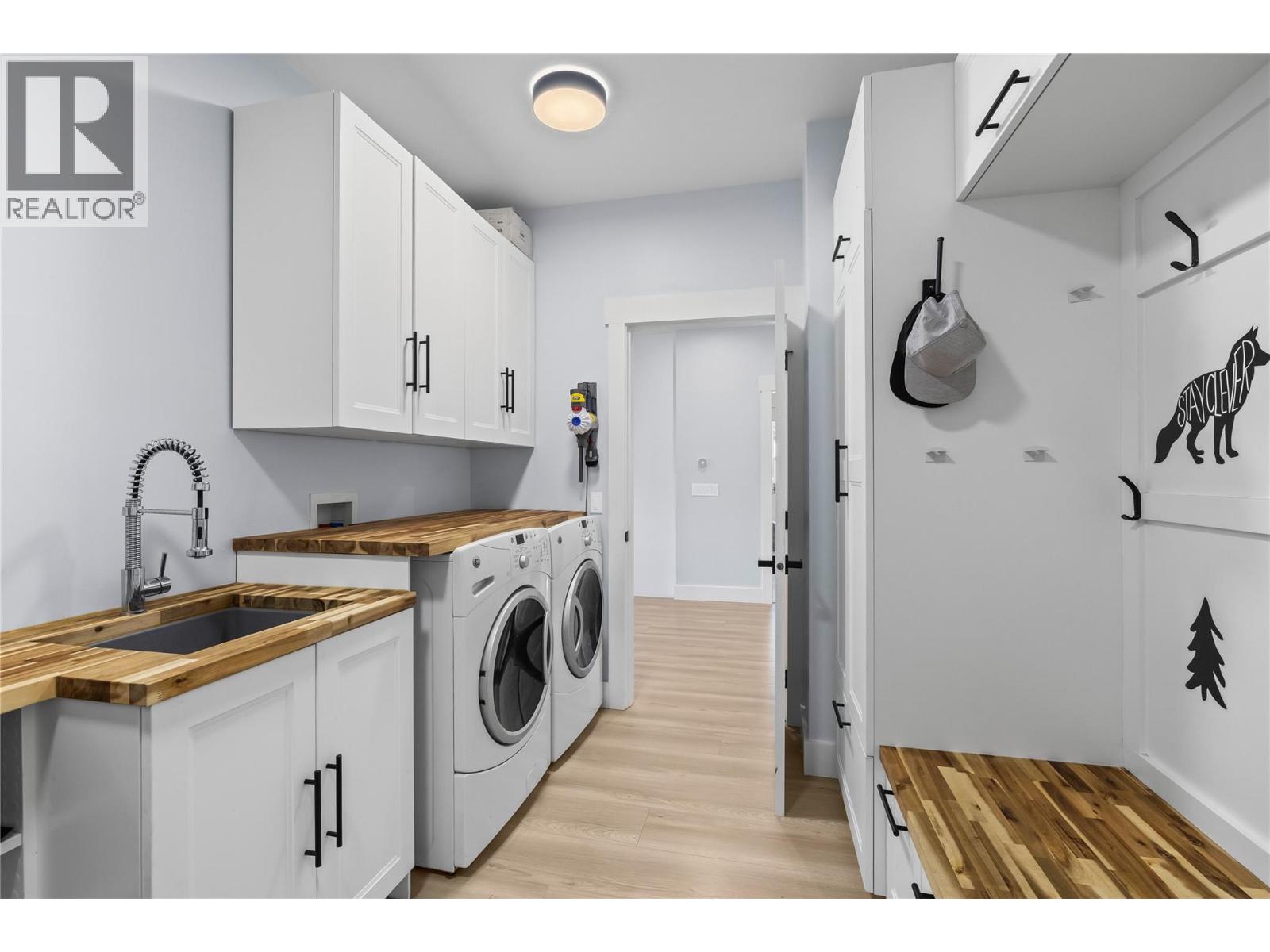 Picture for 408 Quilchena  Crescent https://www.cirrealty.ca/reb/bc/8/10366858_33.jpg