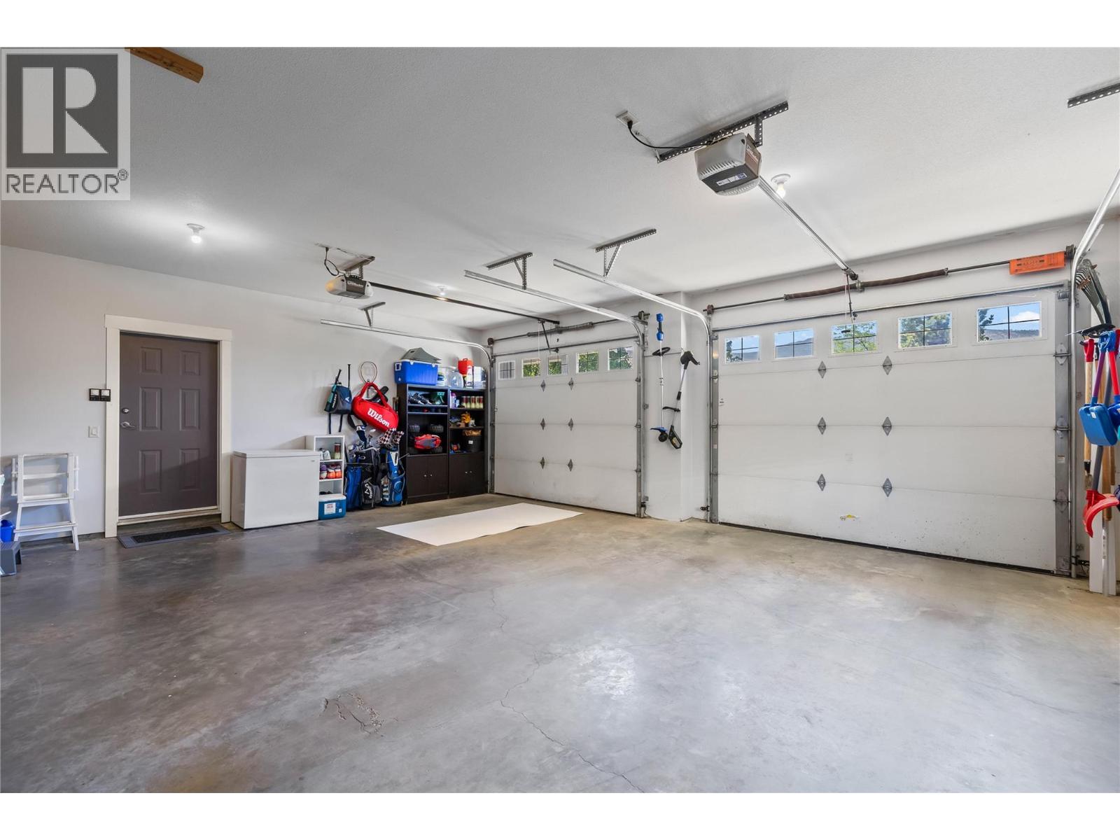 Picture for 408 Quilchena  Crescent https://www.cirrealty.ca/reb/bc/8/10366858_34.jpg