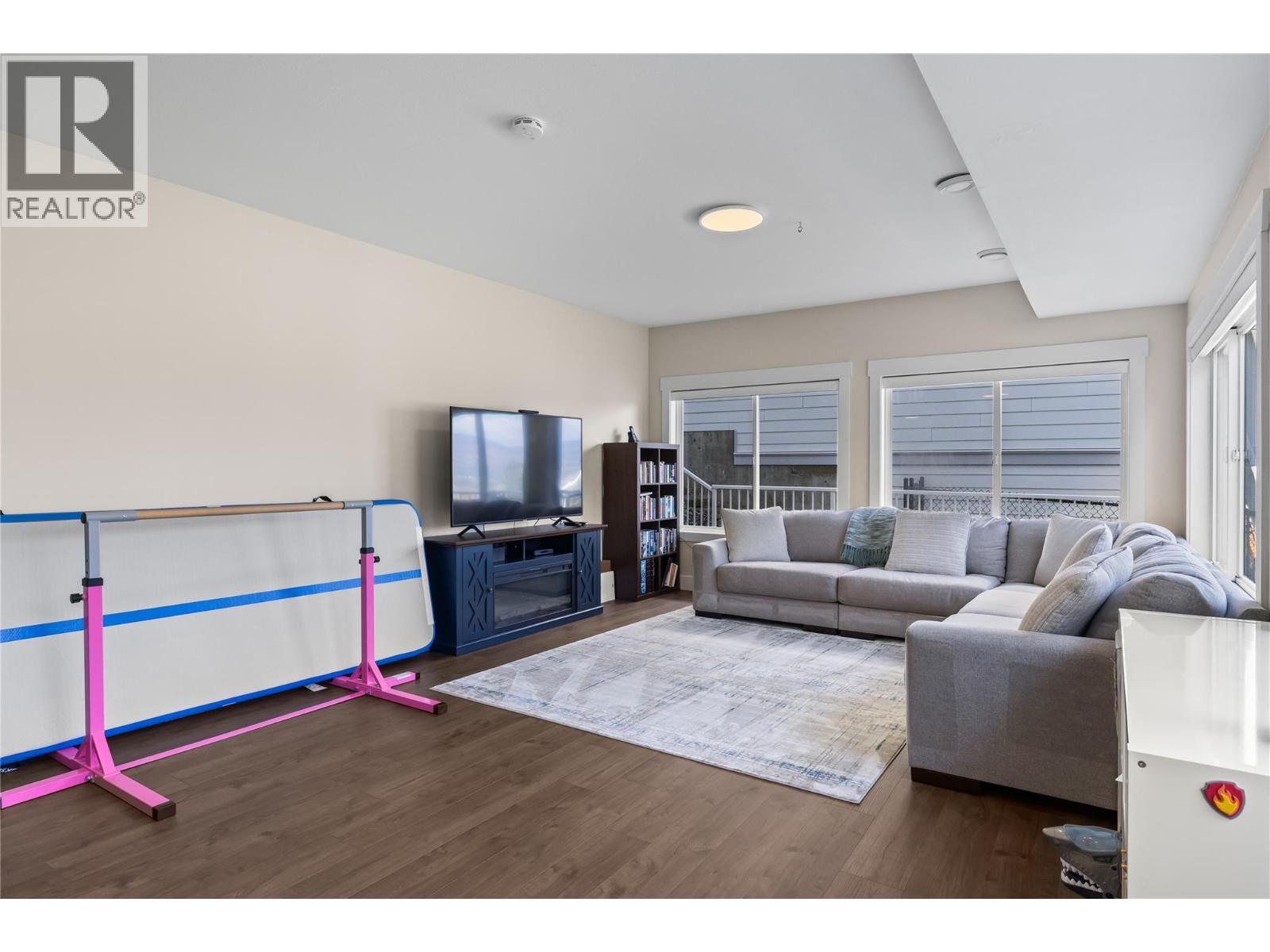 Picture for 408 Quilchena  Crescent https://www.cirrealty.ca/reb/bc/8/10366858_38.jpg