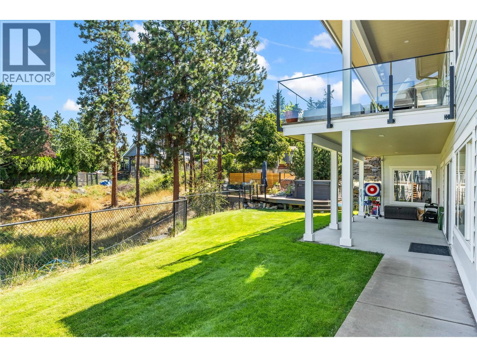 Picture for 408 Quilchena  Crescent https://www.cirrealty.ca/reb/bc/8/10366858_45.jpg