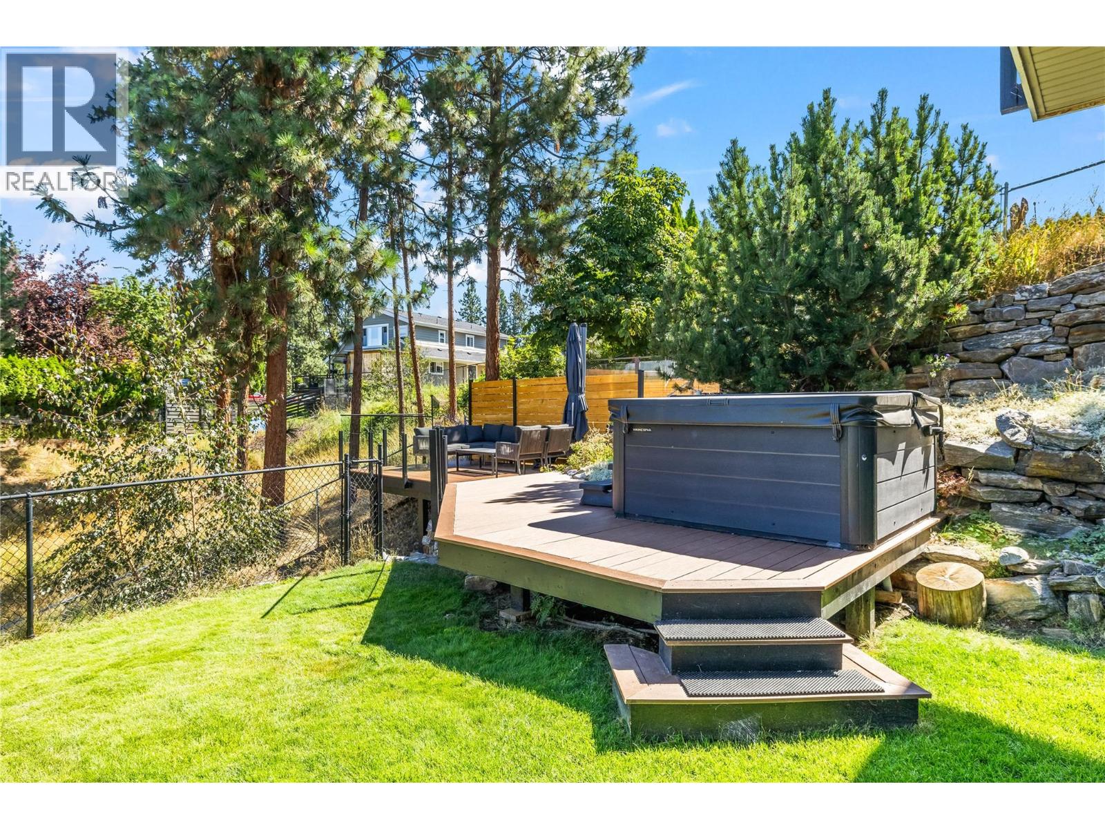 Picture for 408 Quilchena  Crescent https://www.cirrealty.ca/reb/bc/8/10366858_47.jpg