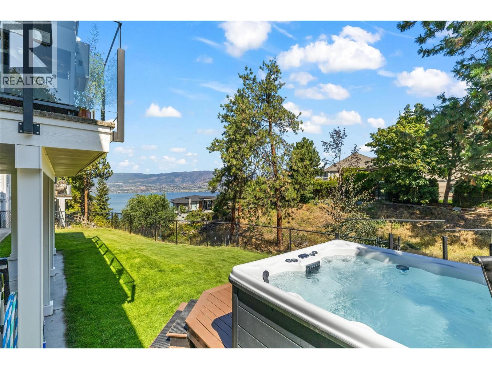 Picture for 408 Quilchena  Crescent https://www.cirrealty.ca/reb/bc/8/10366858_48.jpg