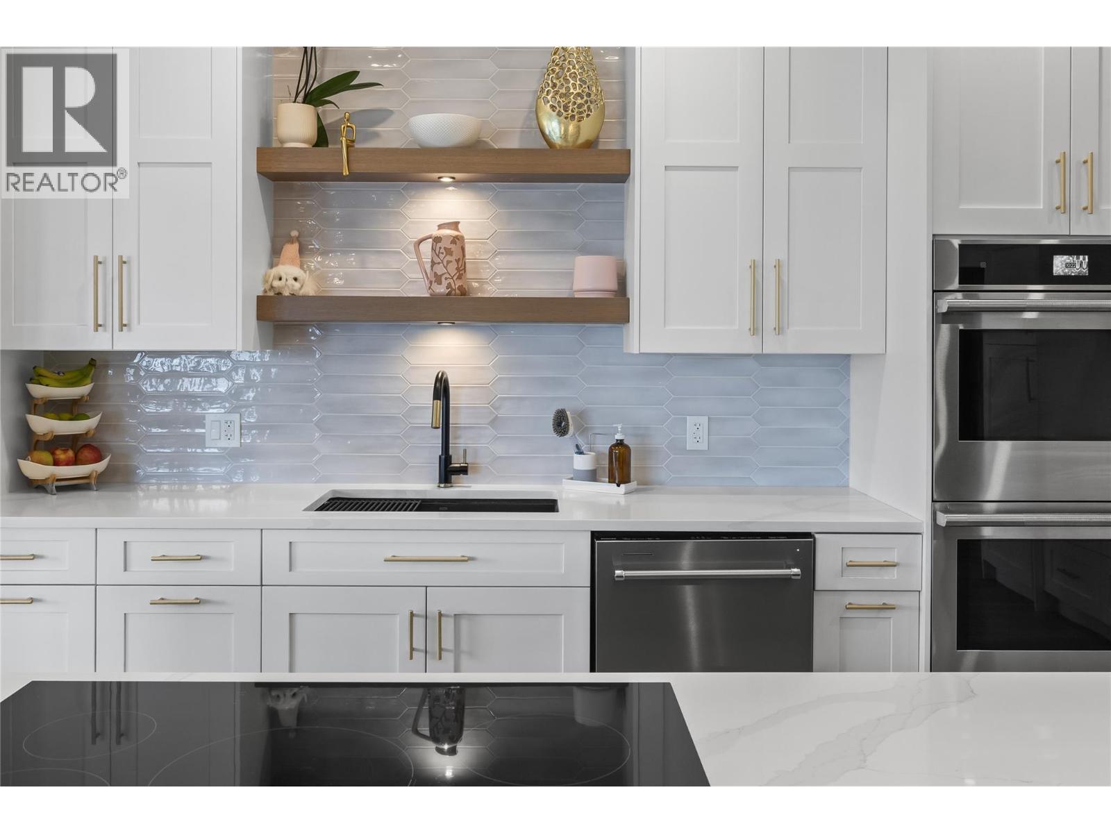 Picture for 408 Quilchena  Crescent https://www.cirrealty.ca/reb/bc/8/10366858_8.jpg