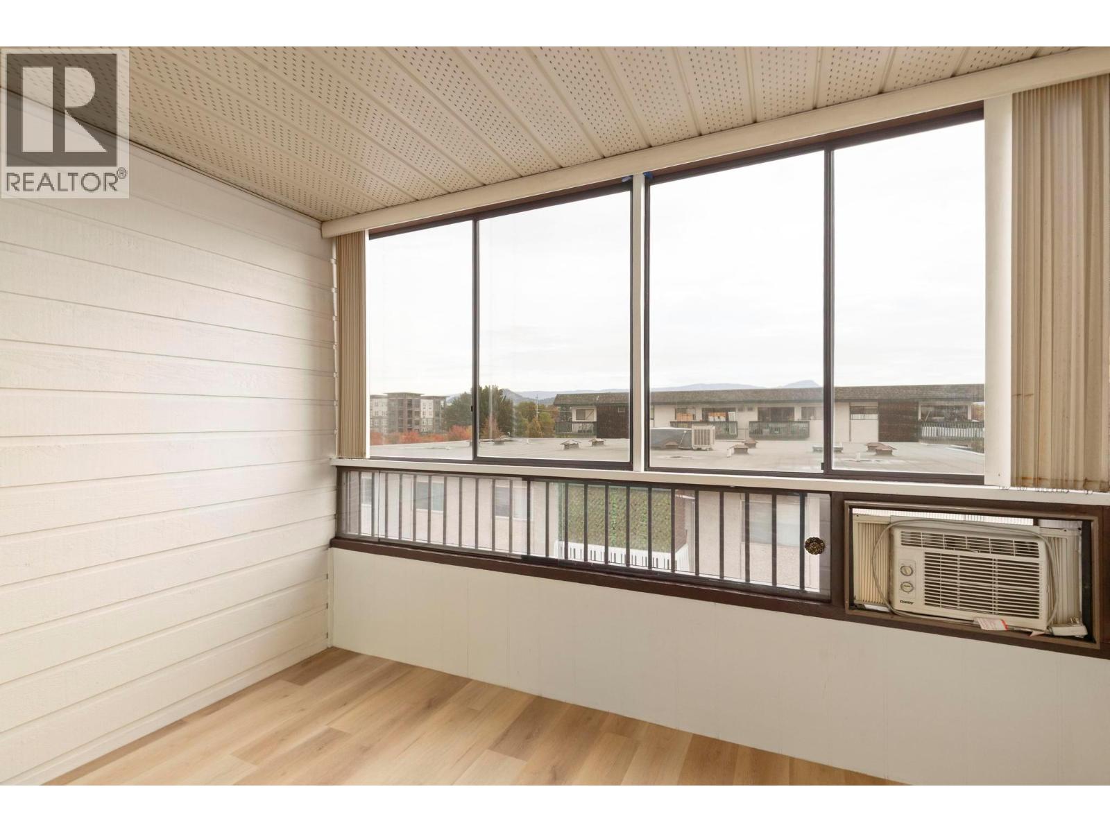 Picture for Unit #403, 555 Rowcliffe  Avenue https://www.cirrealty.ca/reb/bc/8/10366898_23.jpg