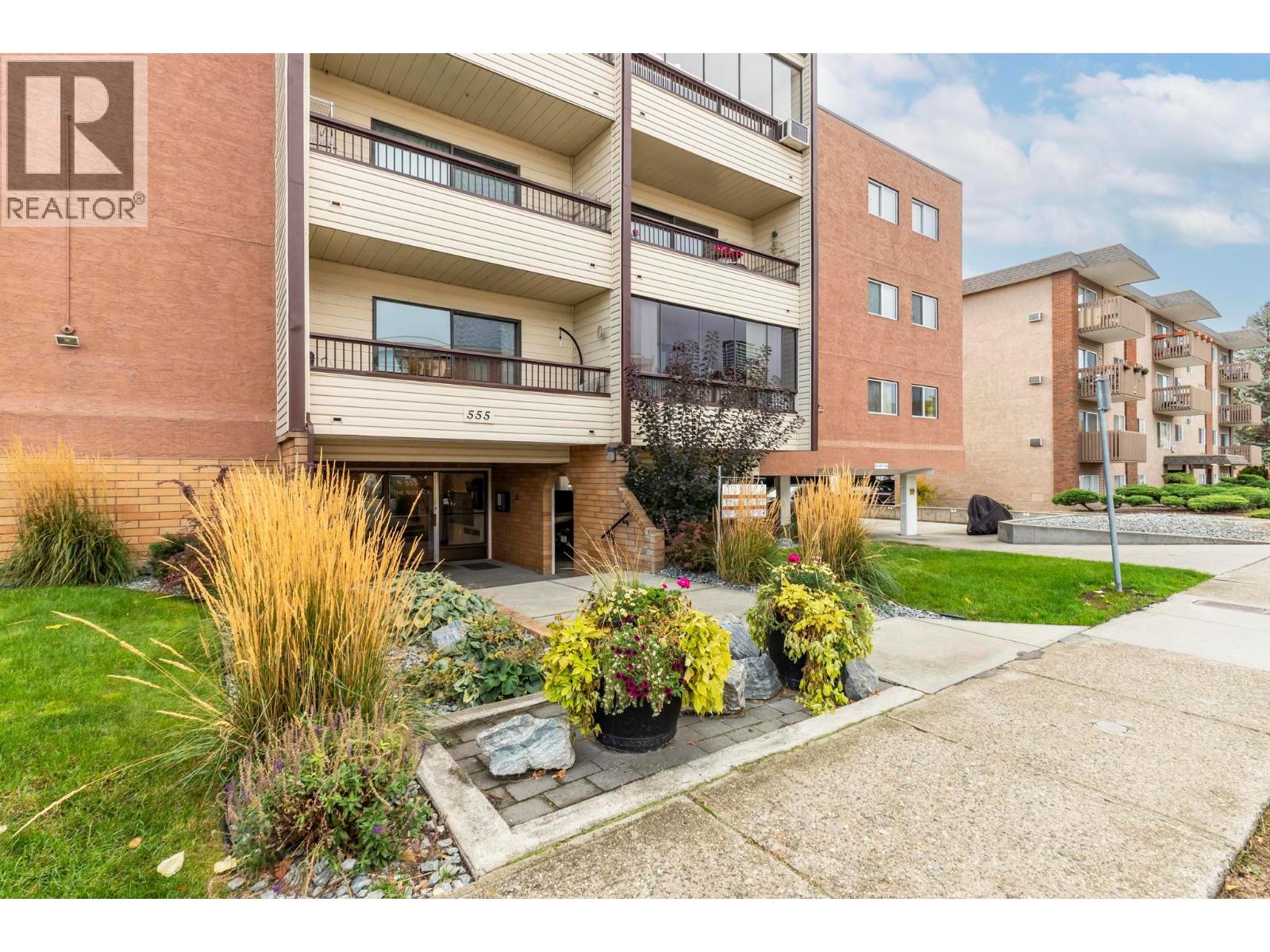 Picture for Unit #403, 555 Rowcliffe  Avenue https://www.cirrealty.ca/reb/bc/8/10366898_27.jpg