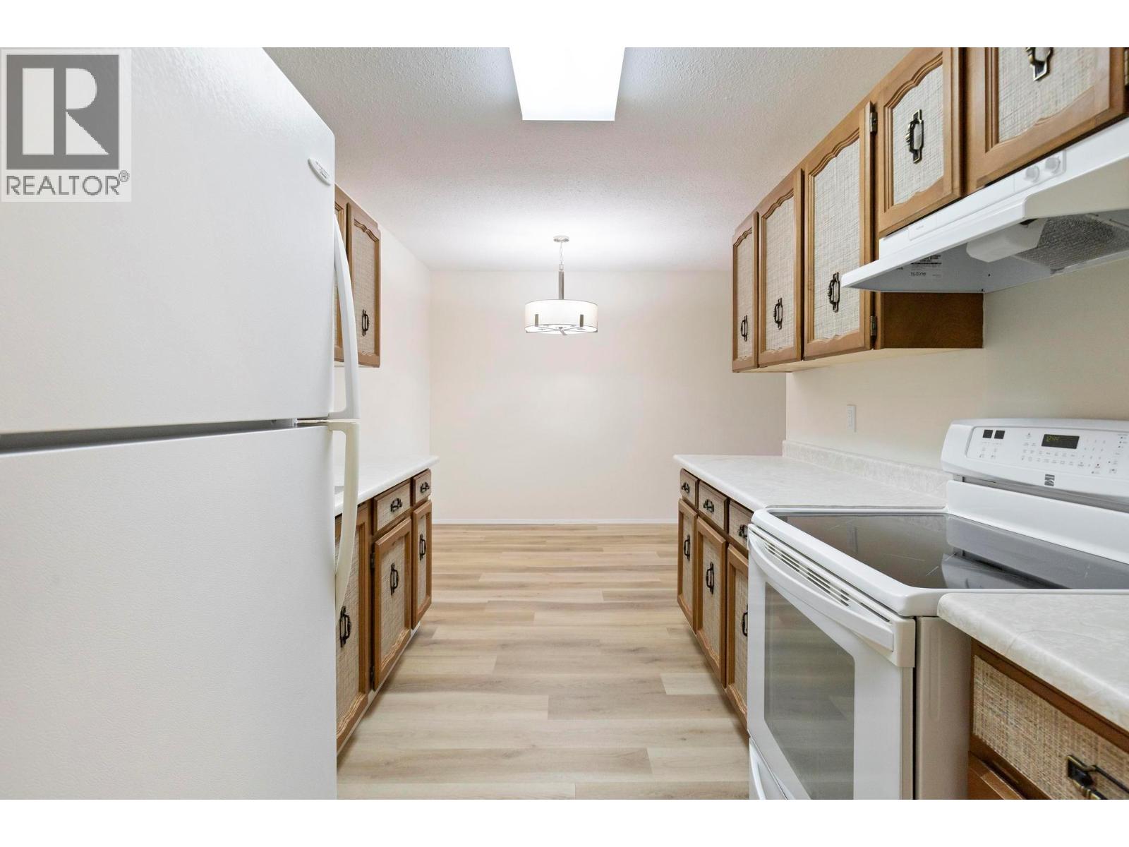 Picture for Unit #403, 555 Rowcliffe  Avenue