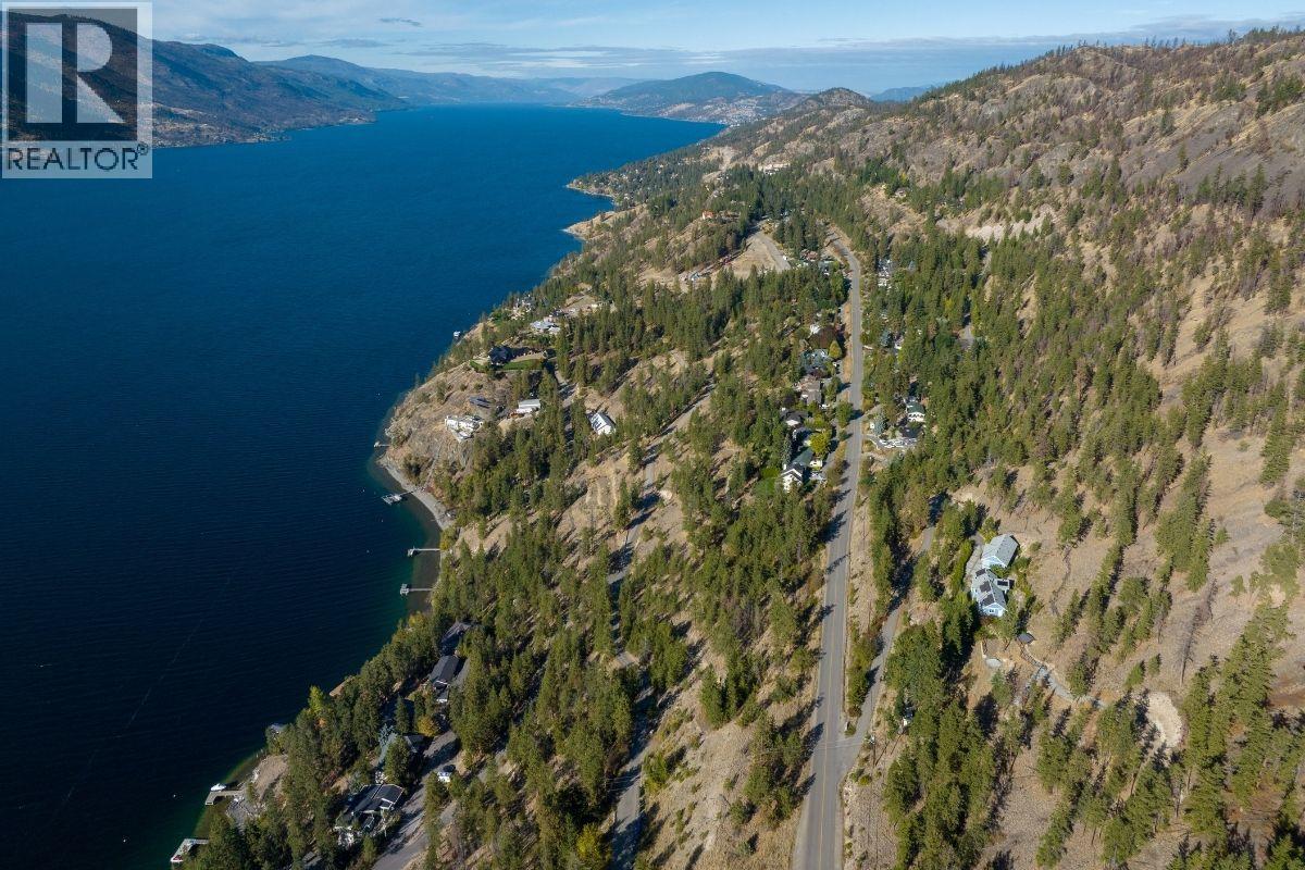 Picture for 210 Clifton  Road https://www.cirrealty.ca/reb/bc/8/10366928_7.jpg