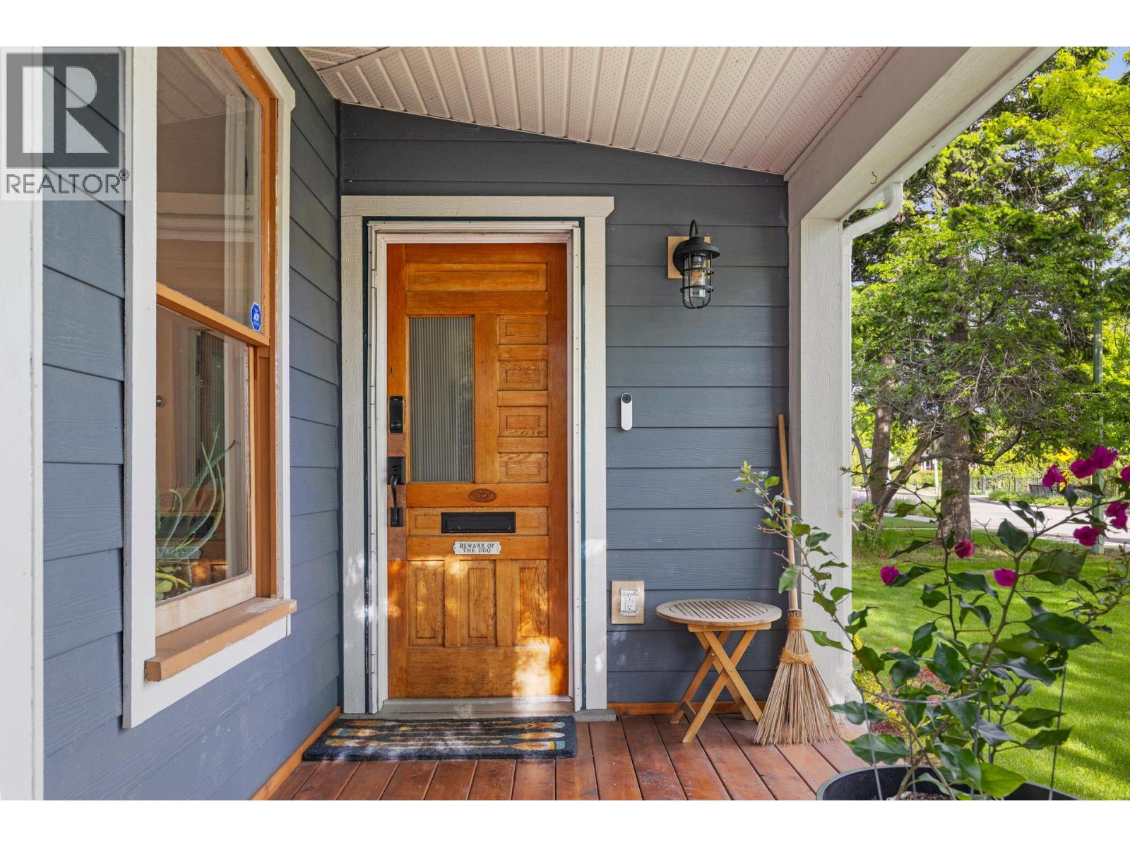 Picture for 784 Lawrence  Avenue https://www.cirrealty.ca/reb/bc/8/10366938_3.jpg