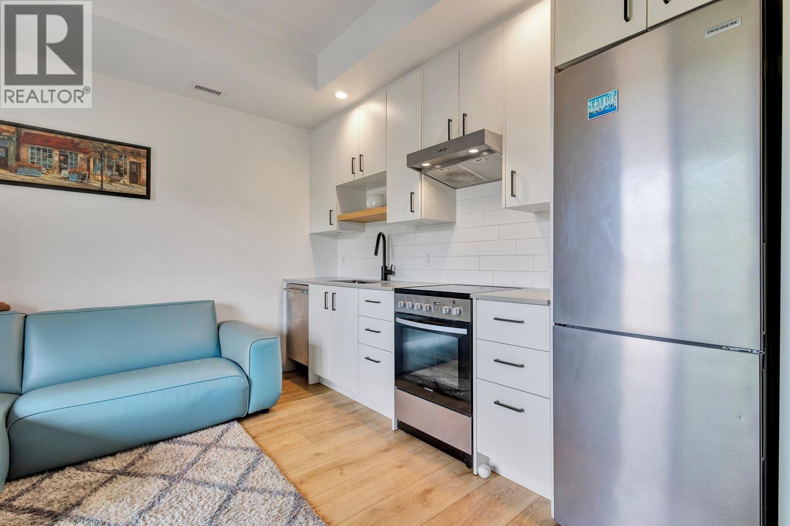 Picture for Unit #209, 660 Cawston  AvenueN