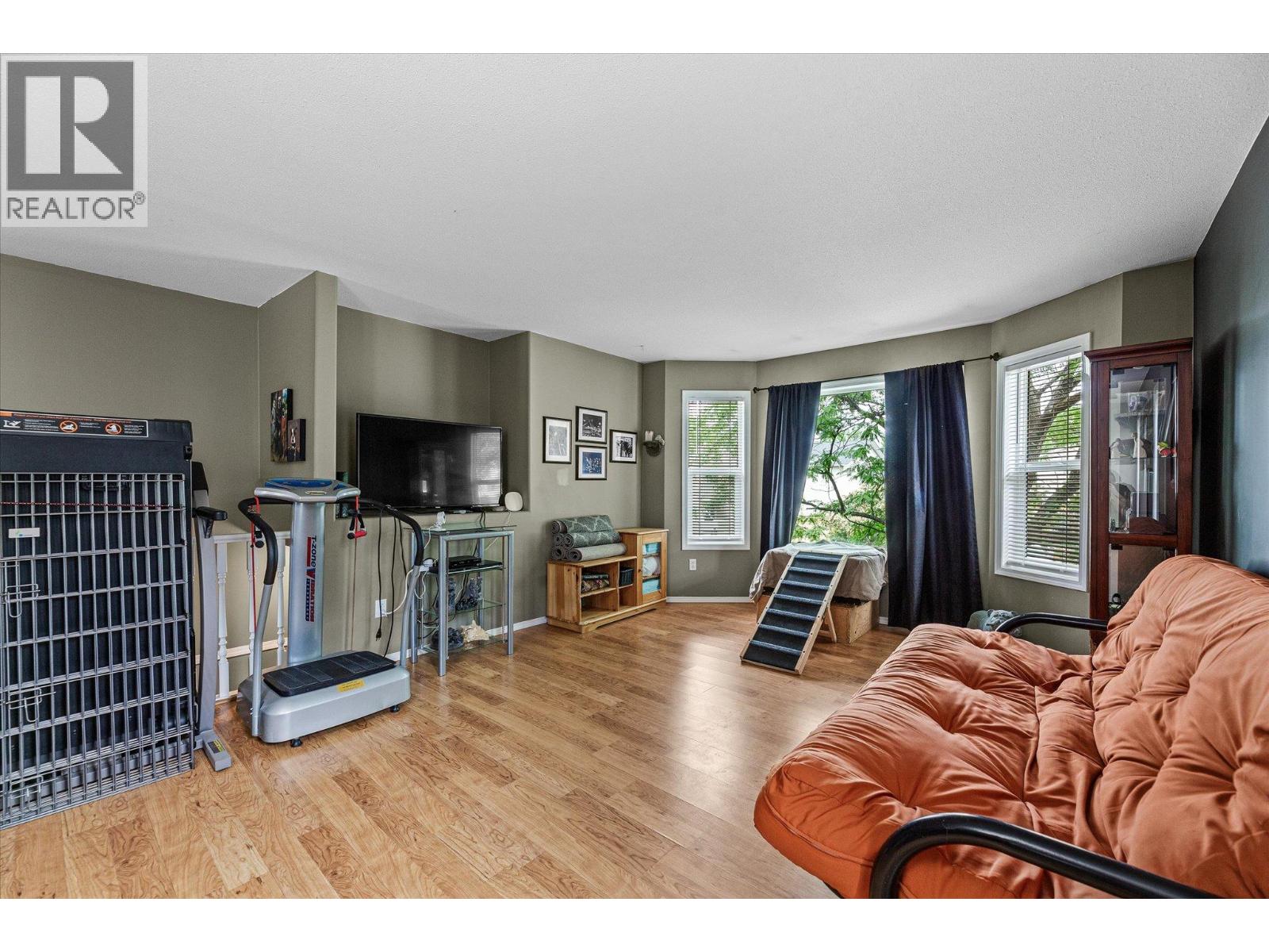 Picture for 423 Fizet  Avenue