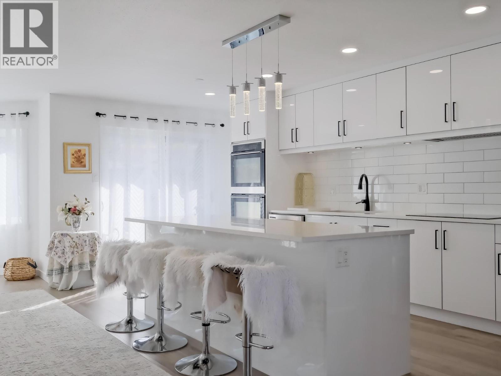 Picture for 112 UPLANDS  Place