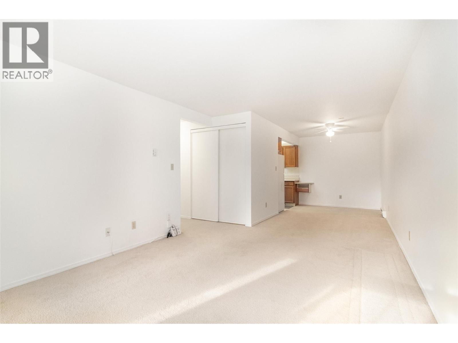 Picture for Unit #122, 575 Sutherland  Avenue