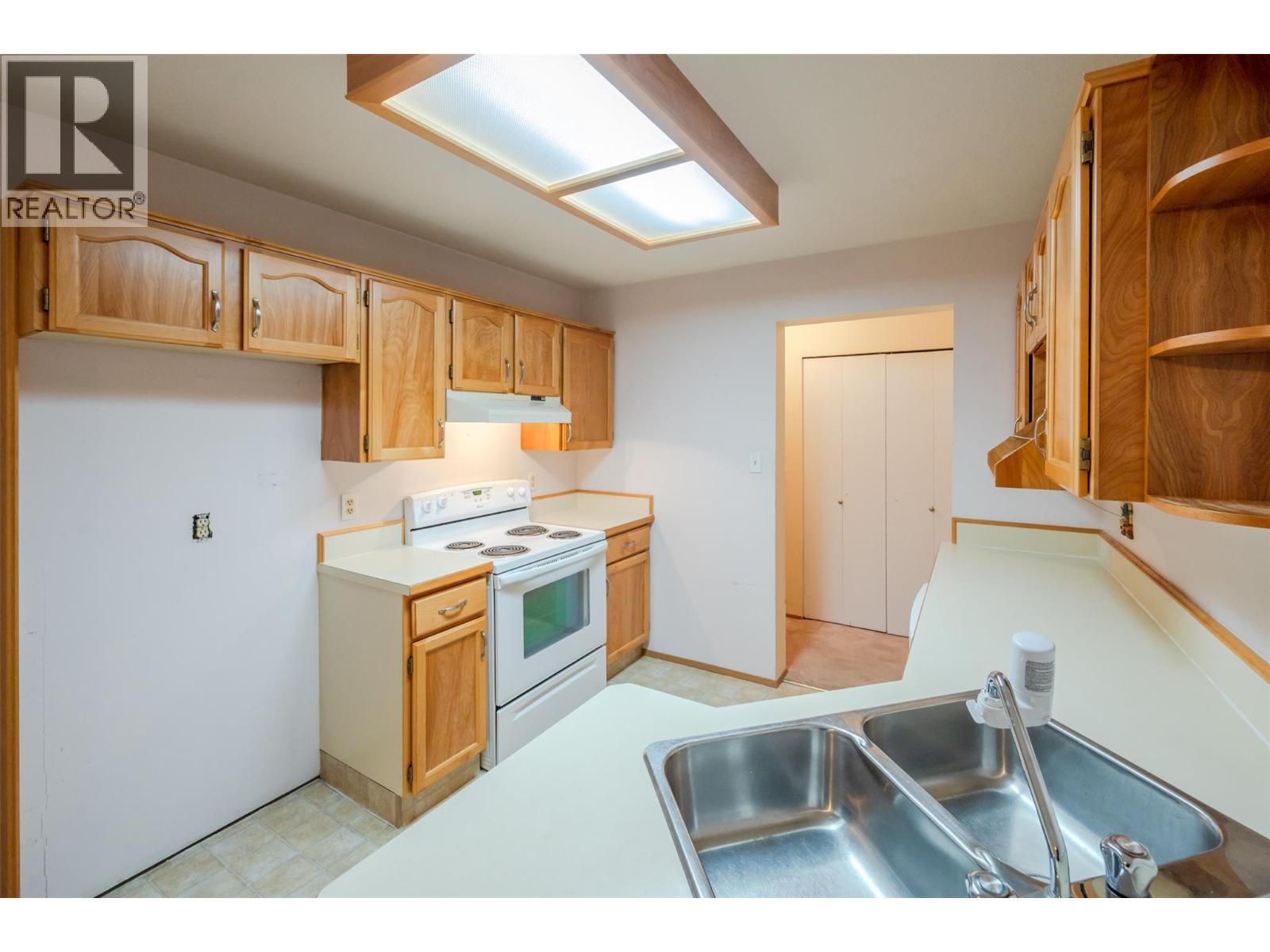 Picture for Unit #109, 3426 Hemlock  Street
