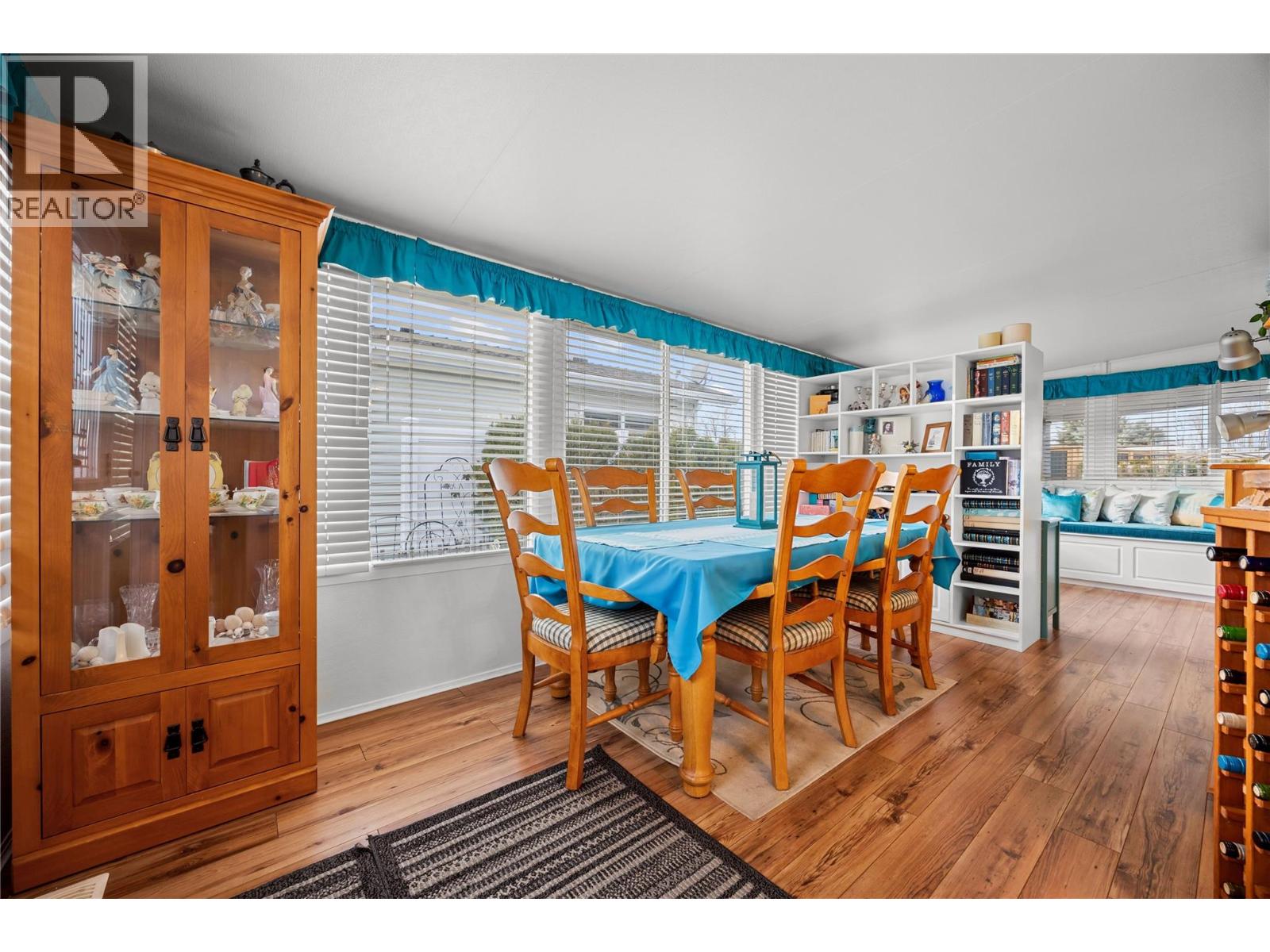 Picture for Unit #313, 415 Commonwealth  Road