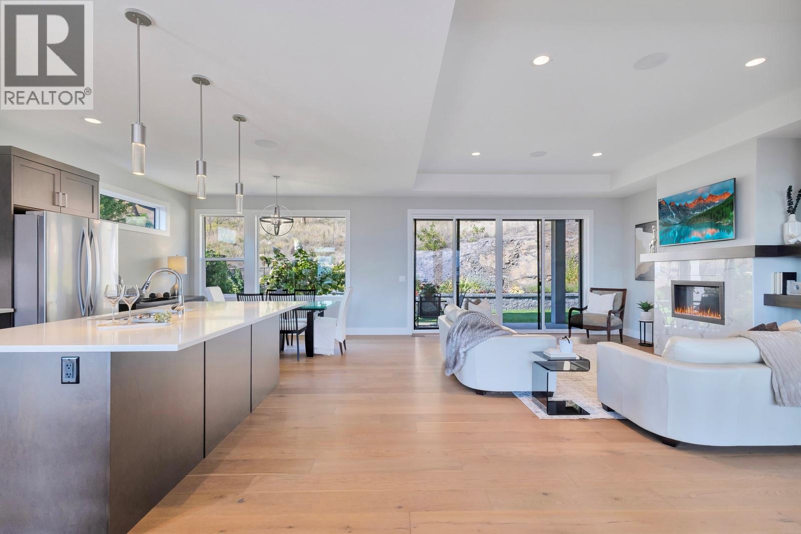 Picture for 2594 Crown Crest  Drive